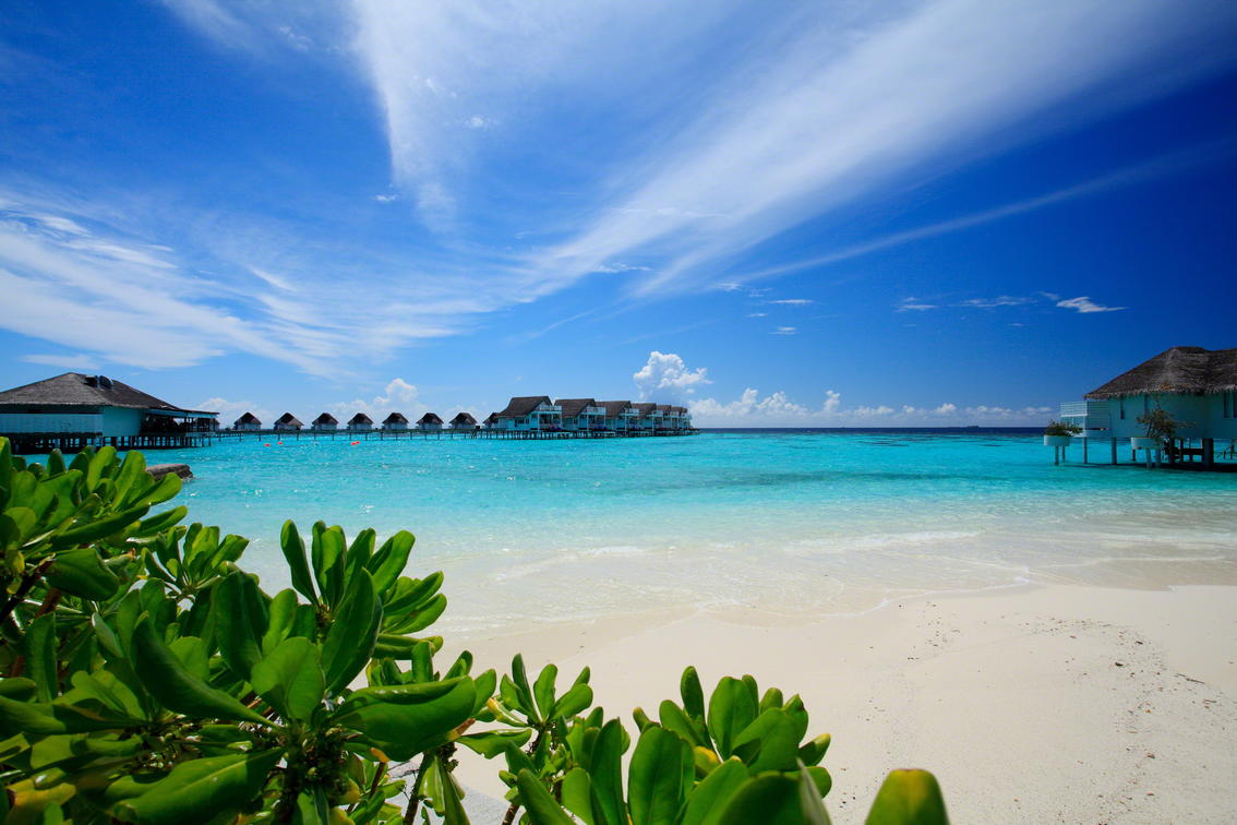 Maldives First-Timers: Unveiling the Best Luxury Resorts