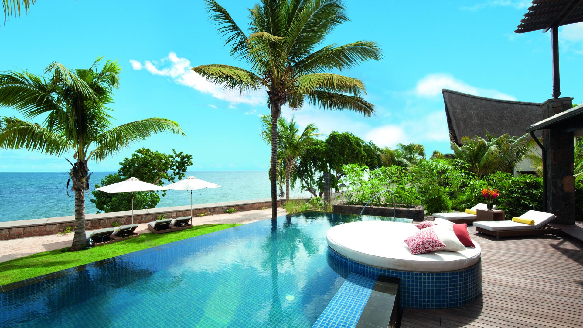 Mauritius: Your Ultimate Luxury Island & Wildlife Escape