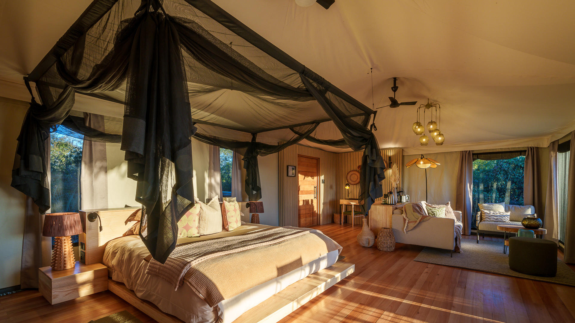 7-Day Okavango Delta Fly-In Safari